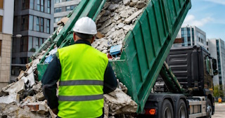 Вывоз строительного мусора в Волгодонске: услуги лицензированной компании — ПроМусор